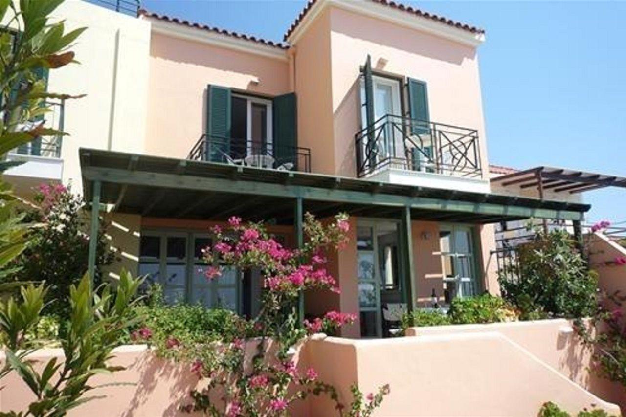 פיתגוריו Astra Village מראה חיצוני תמונה