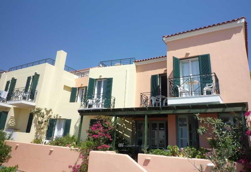 פיתגוריו Astra Village מראה חיצוני תמונה